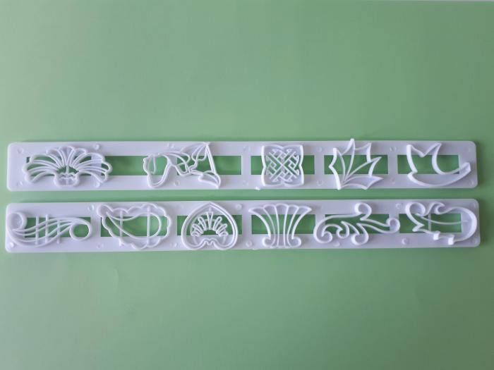 Вирубка кондитерська для мастики оборки тіста та торта пластикова 2 штуки Каттер для кондитера 24 cm