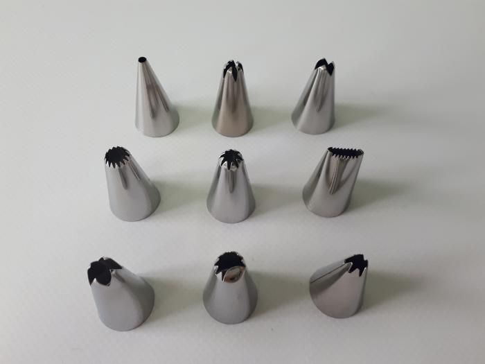 Набір кондитерських насадок для крему та прикраси тортів з нержавіючої сталі 9 штук D 1,8 cm H 3 cm