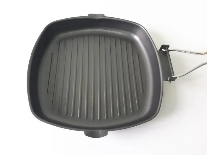 Сковорода-гриль с антипригарним тефлоновим покриттям квадратная D 24 cm H 3,5 cm