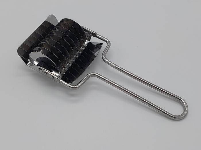 Нож роликовый для нарезки лапши и теста из нержавеющей стали L 16 cm W 6 cm