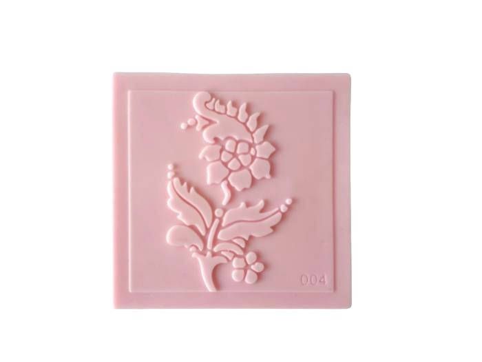 Штамп кондитерский силиконовый "Квіточка з гілочкою"" 6,5 x 6,5 cm.